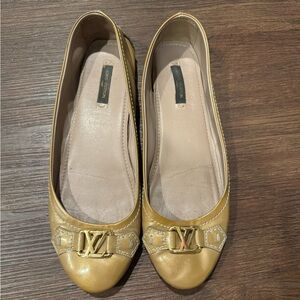 Louis Vuitton ballerina flats
